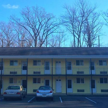 Country Place Inn And Suites White Haven Eksteriør billede