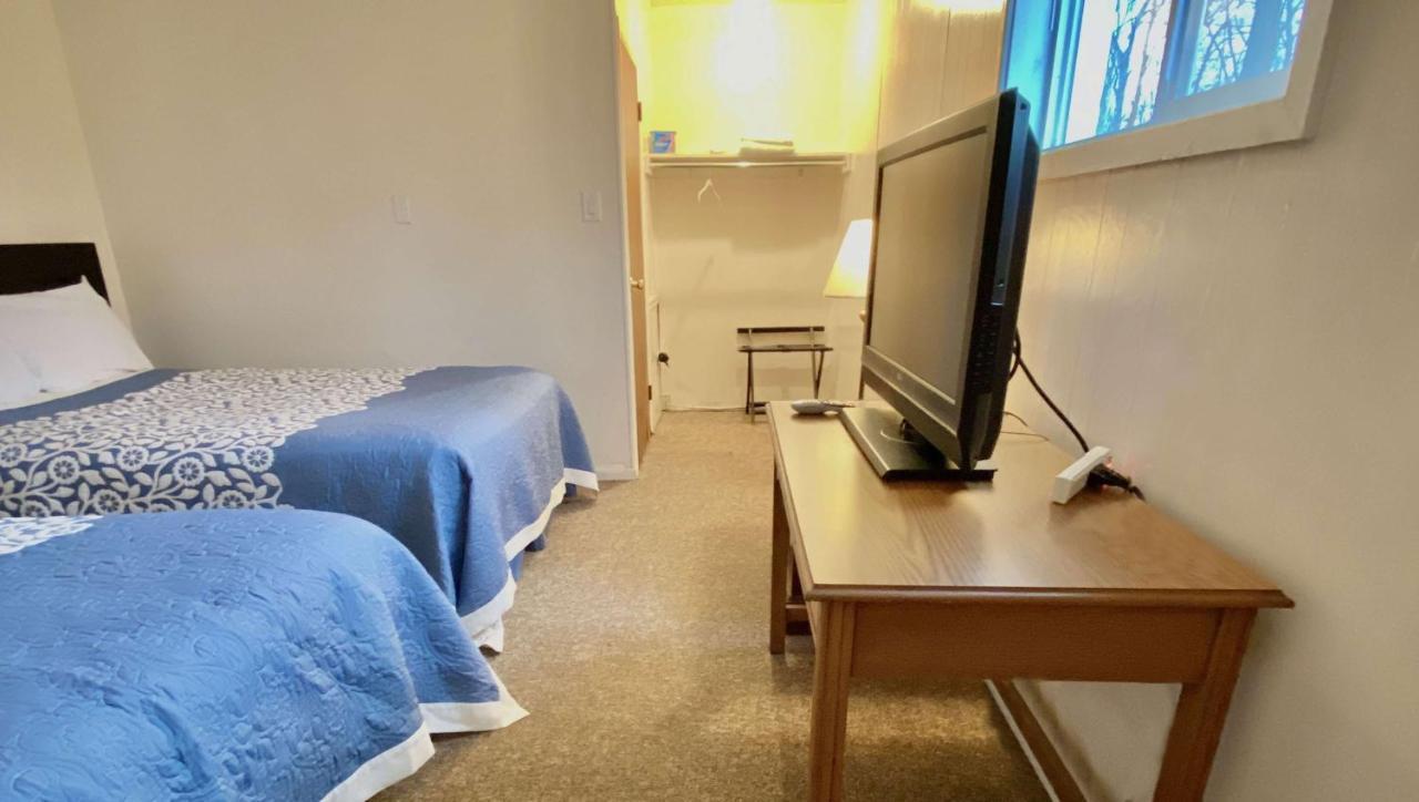 Country Place Inn And Suites White Haven Eksteriør billede