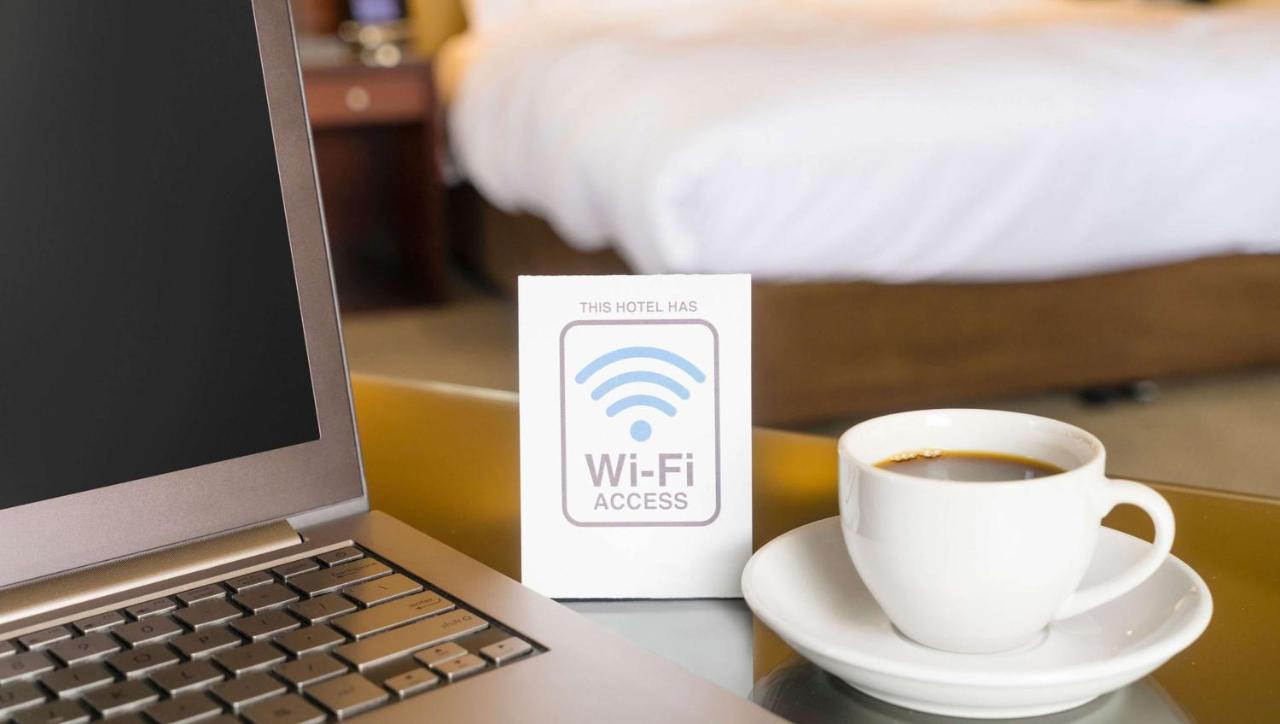 Country Place Inn And Suites White Haven Eksteriør billede
